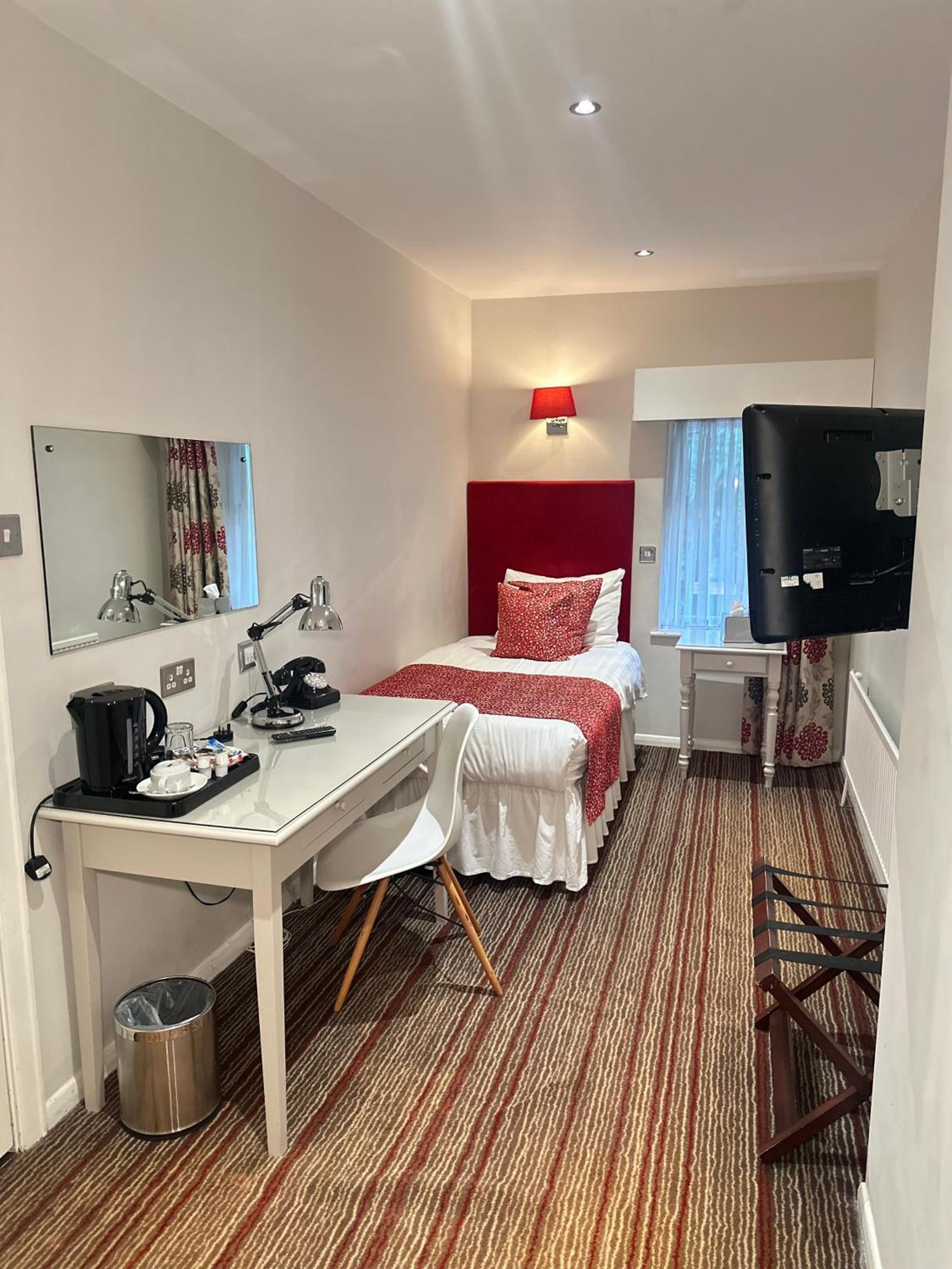 The Casa Hotel, Sure Hotel Collection By Best Western Yateley Exteriör bild