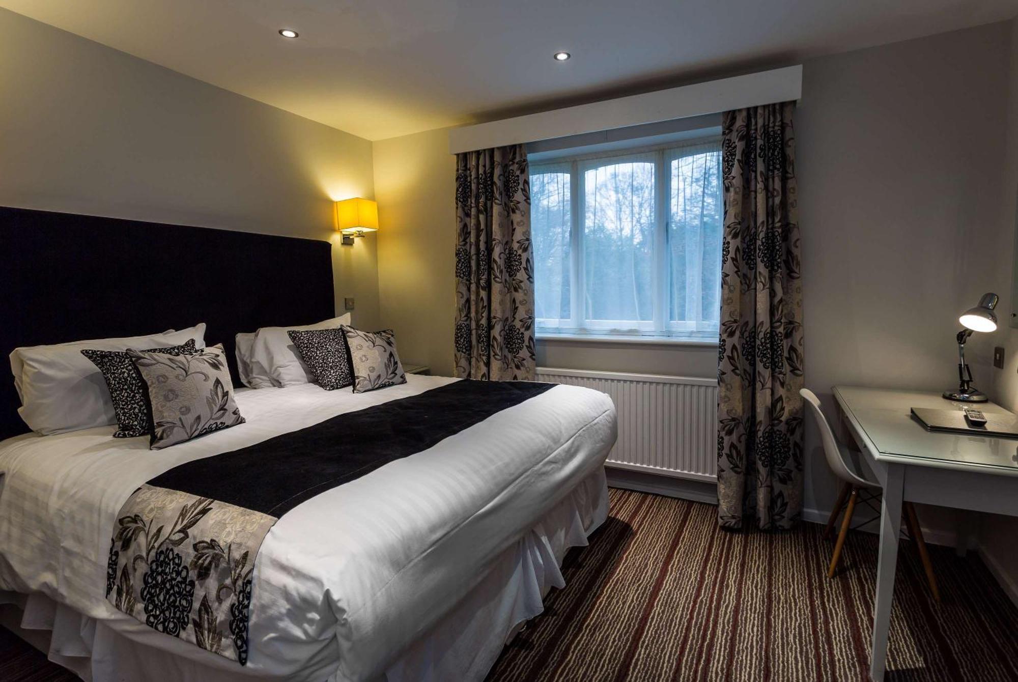 The Casa Hotel, Sure Hotel Collection By Best Western Yateley Exteriör bild